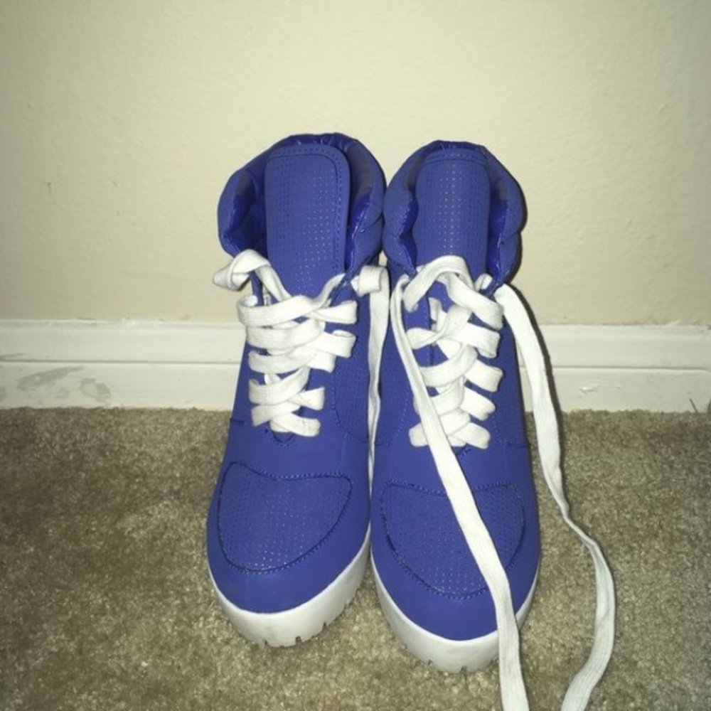 Payton Royal Blue/White Chunky Heel Booties